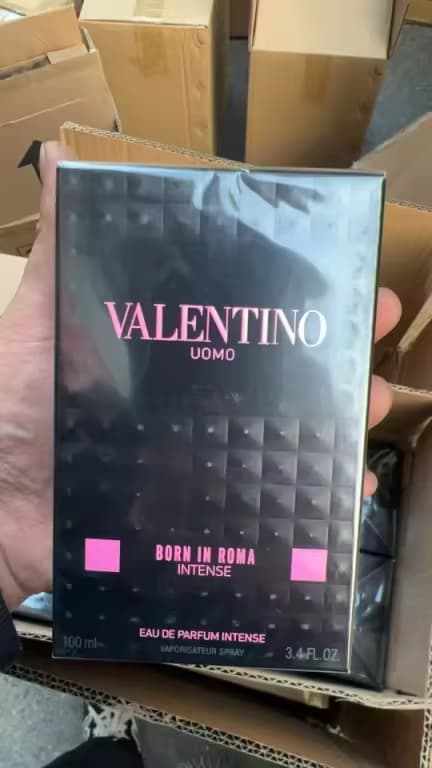 Valentino Uomo Born in Roma Intense 3.4 oz Men's Eau de Parfum Spray.