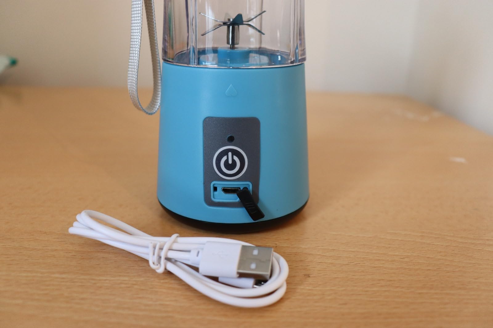 LZM Portable Personal Blender, Rechargeable Smoothie Maker, 380ml USB Recharable Juicer Cup for Shake, Protein Drinks, Travel Gym & Home