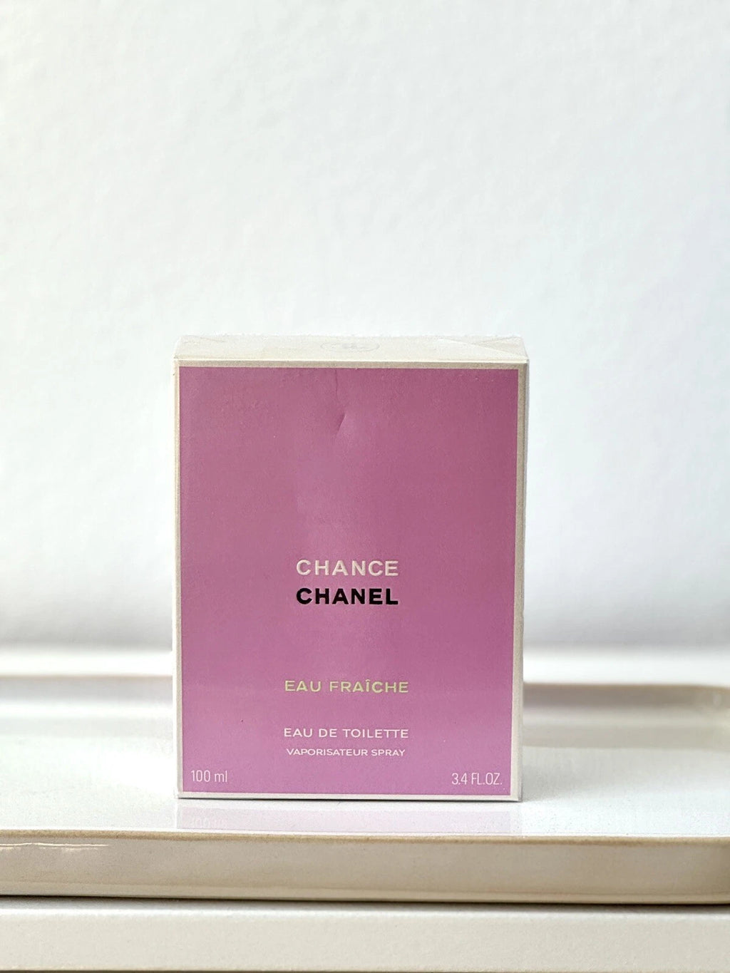 Chance Eau Fraîche Eau de Toilette by Chanel – Fresh Floral Women’s Perfume (100ml)