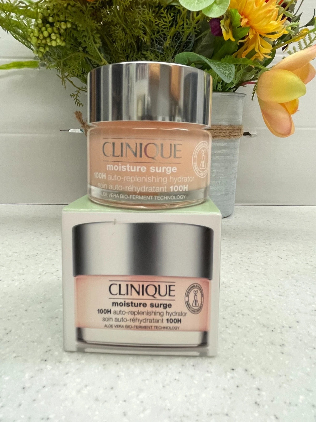 Clinique Moisture Surge 100H Auto-Replenishing Hydrator with Aloe Bio-Ferment Technology – Face Moisturizer