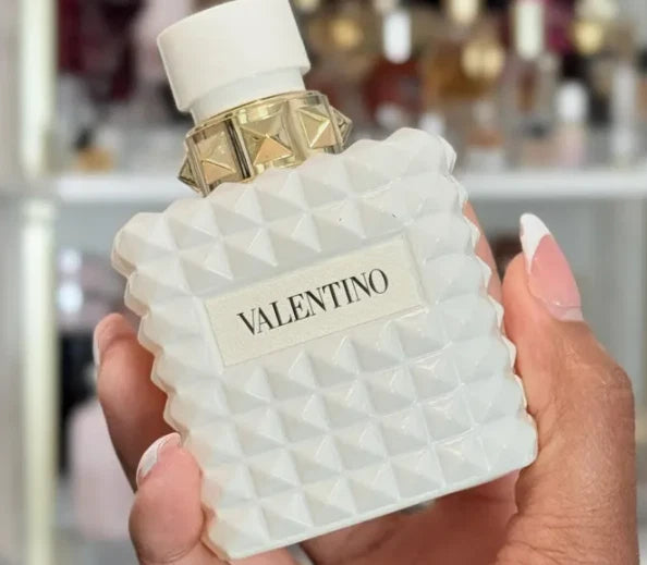 Valentino Donna Born In Roma Ivory Eau de Parfum Spray for Women – 3.4 fl oz / 100ml