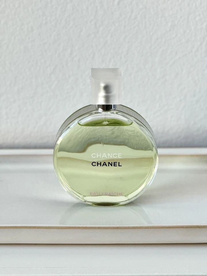 Chance Eau Fraîche Eau de Toilette by Chanel – Fresh Floral Women’s Perfume (100ml)