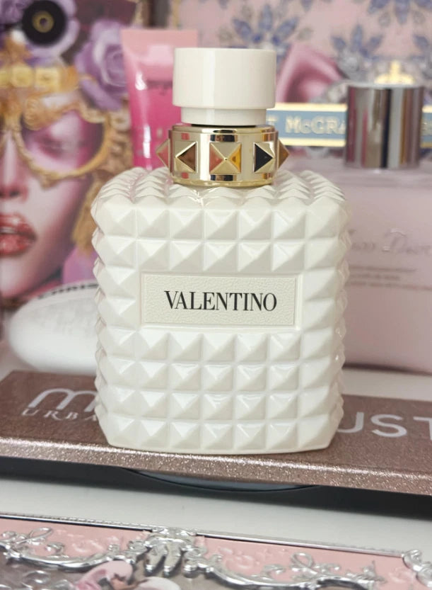 Valentino Donna Born In Roma Ivory Eau de Parfum Spray for Women – 3.4 fl oz / 100ml